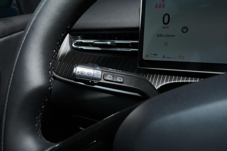 Фото машины 408