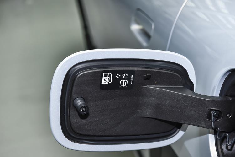 Фото машины 105