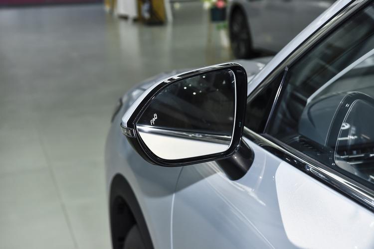 Фото машины 108