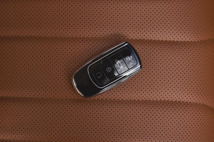 Фото машины 206