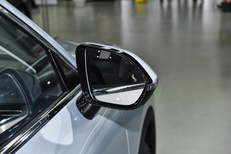 Фото машины 136