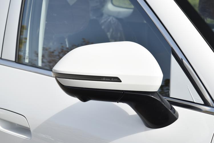 Фото машины 222