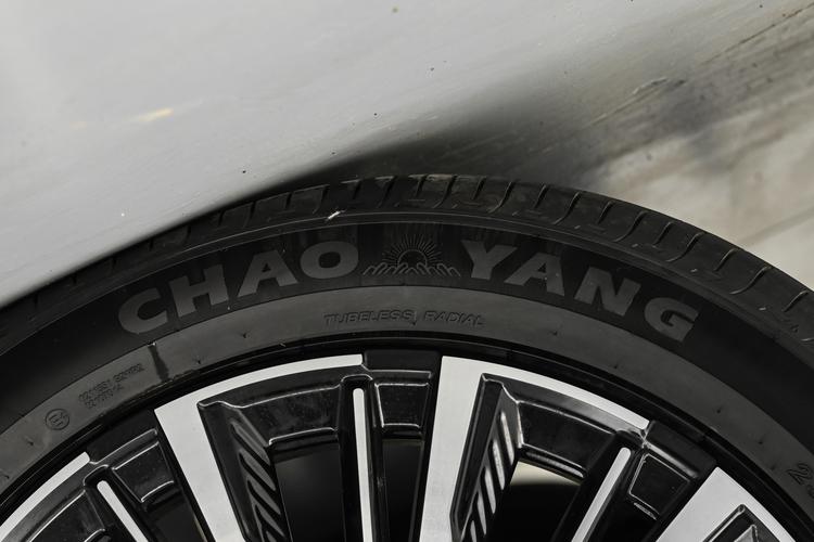 Фото машины 408