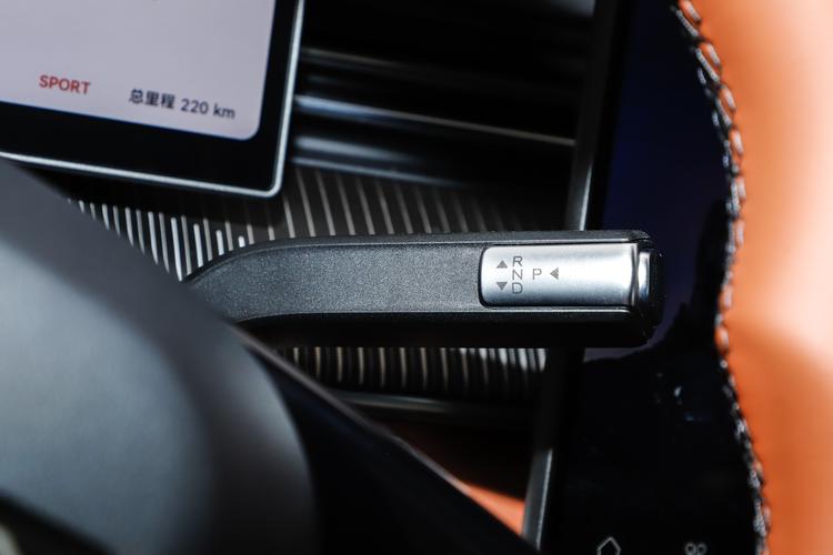 Фото машины 585