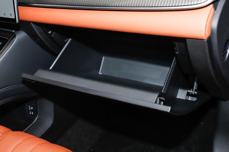 Фото машины 478