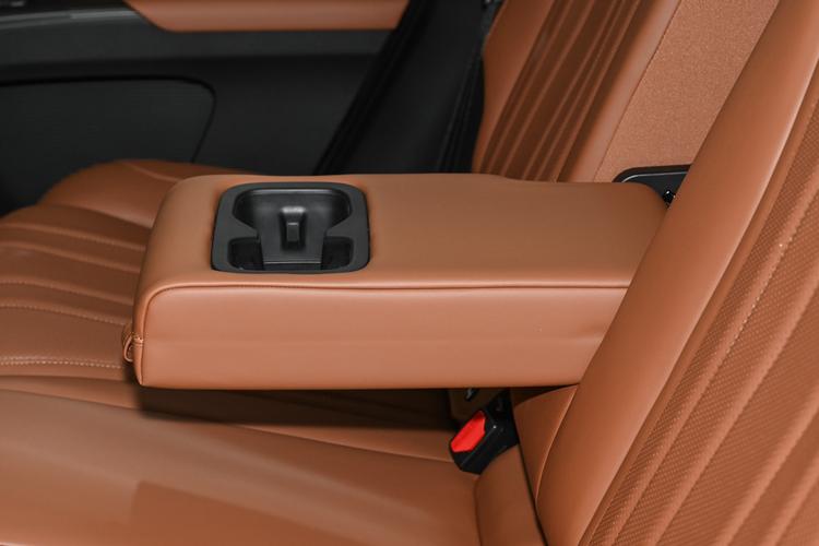 Фото машины 689