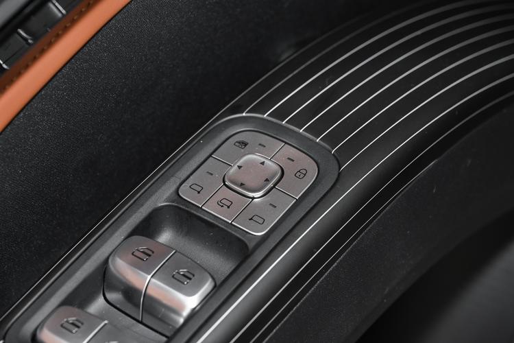 Фото машины 675