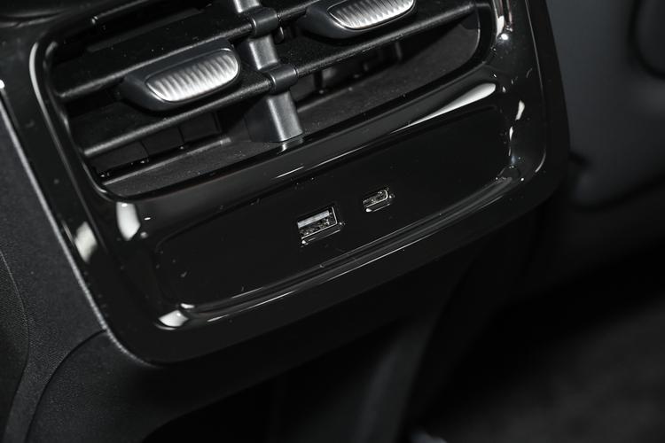 Фото машины 722