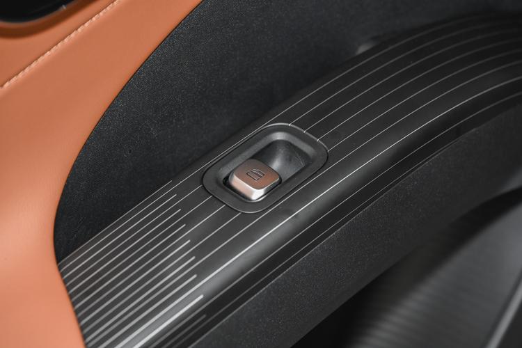 Фото машины 750