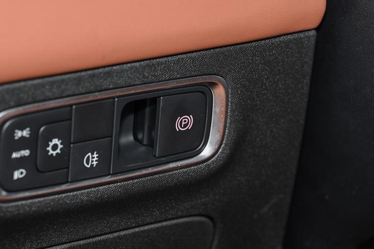 Фото машины 697