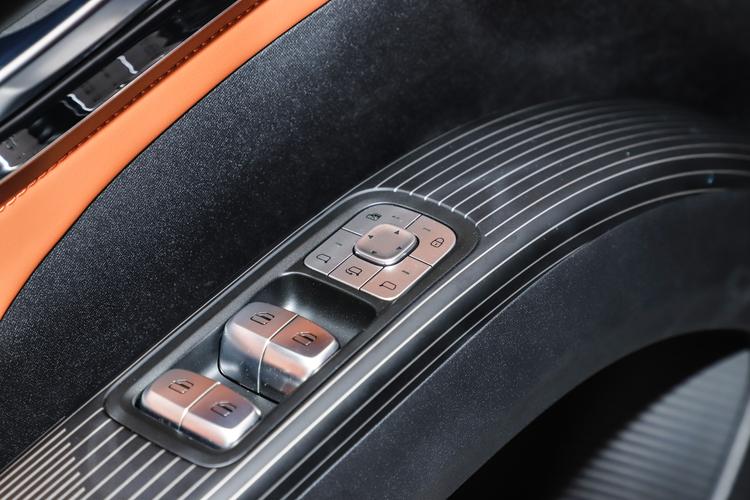 Фото машины 699