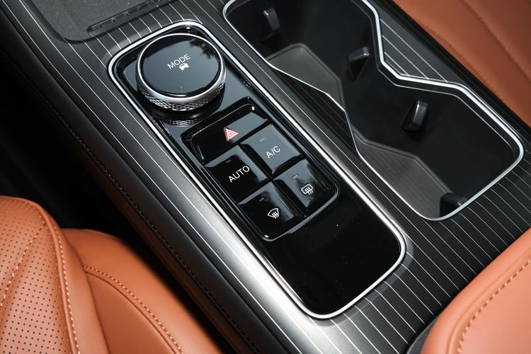 Фото машины 380