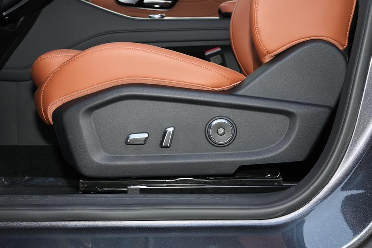 Фото машины 448