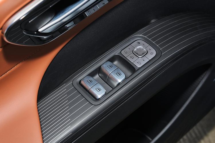 Фото машины 492