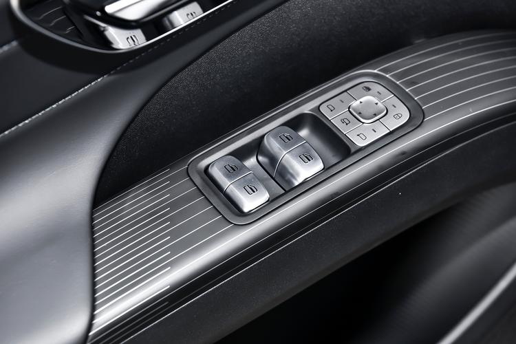 Фото машины 144