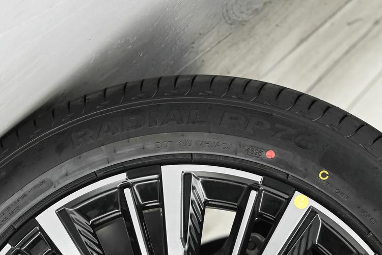 Фото машины 333