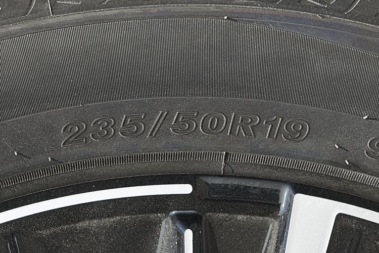 Фото машины 408