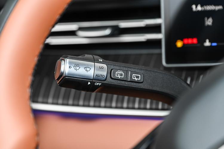 Фото машины 372