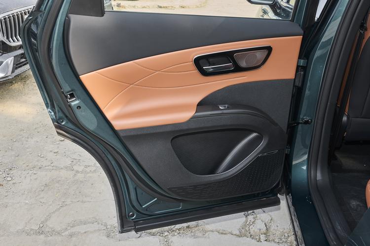 Фото машины 549