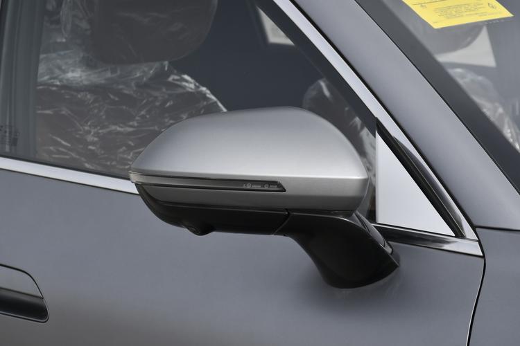 Фото машины 30