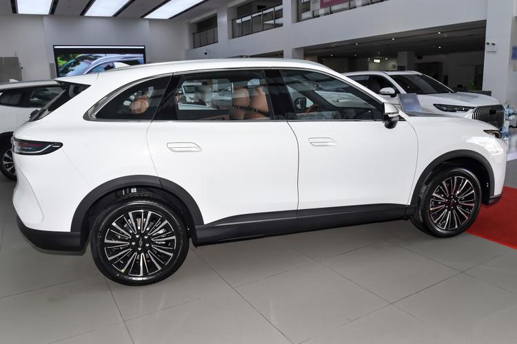 Фото машины 77