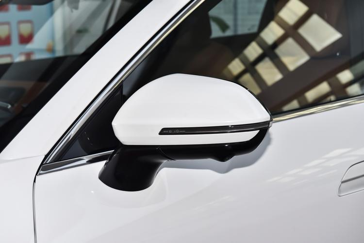 Фото машины 143