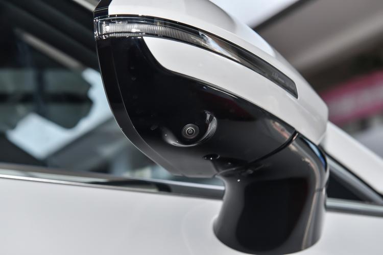 Фото машины 33