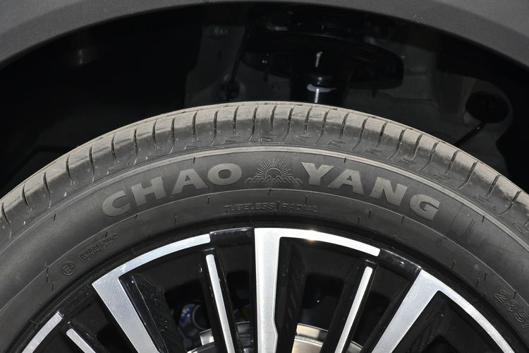 Фото машины 200