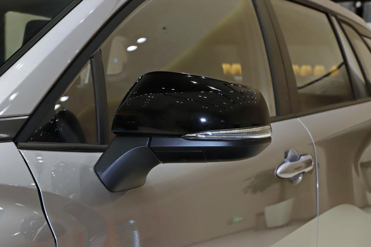 Фото машины 207