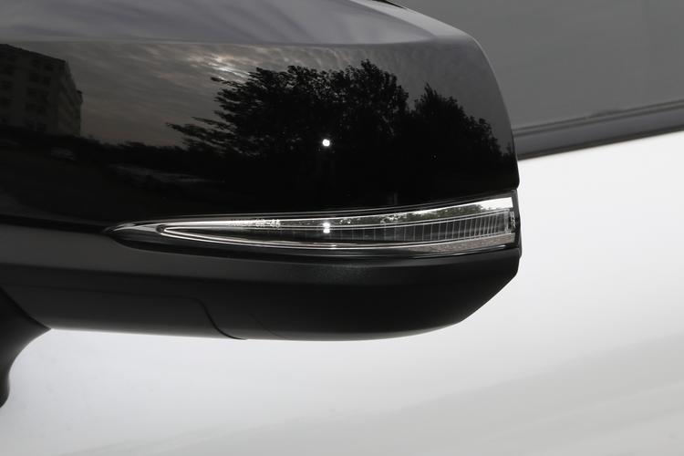 Фото машины 200