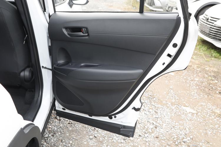 Фото машины 320