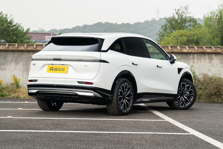 Фото машины 25