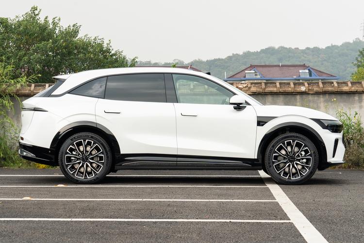 Фото машины 26