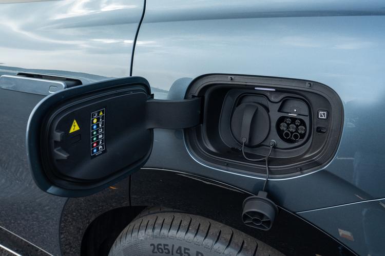 Фото машины 160