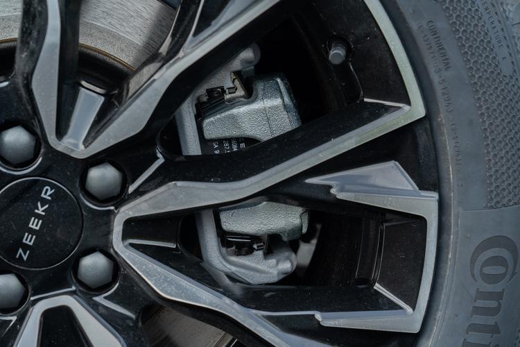 Фото машины 33