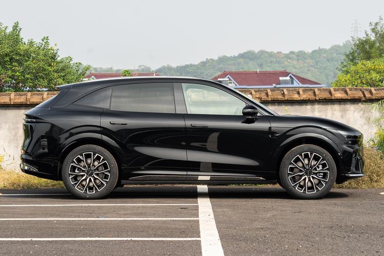 Фото машины 180