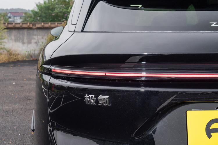 Фото машины 235