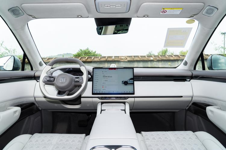 Фото машины 389