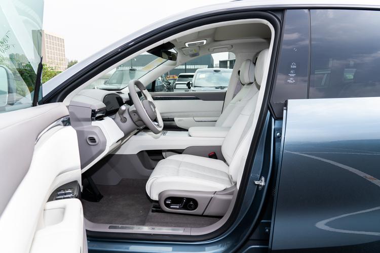 Фото машины 508