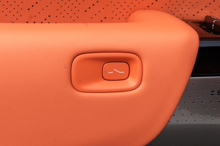 Фото машины 547