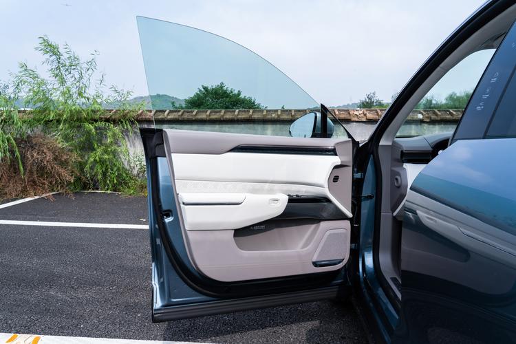 Фото машины 480