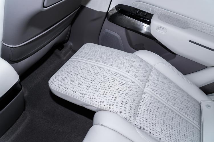 Фото машины 552