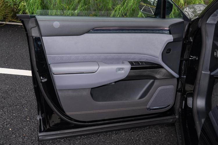 Фото машины 579