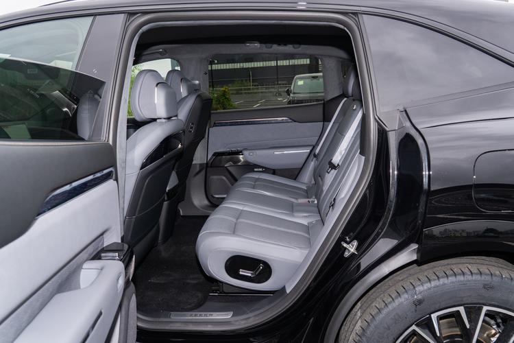 Фото машины 460