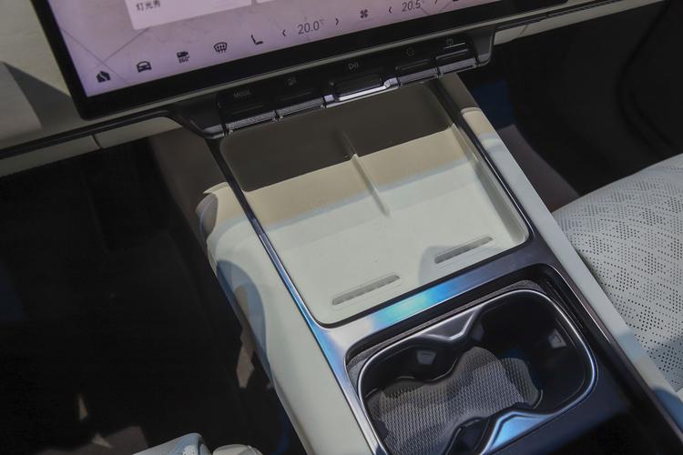 Фото машины 607