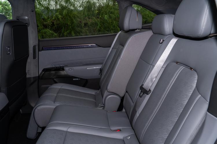 Фото машины 585