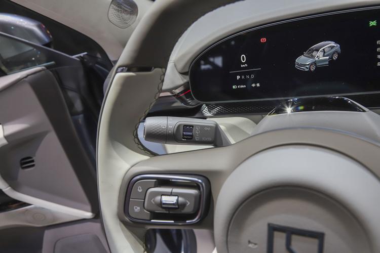 Фото машины 640