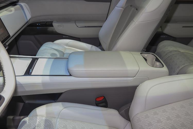 Фото машины 645