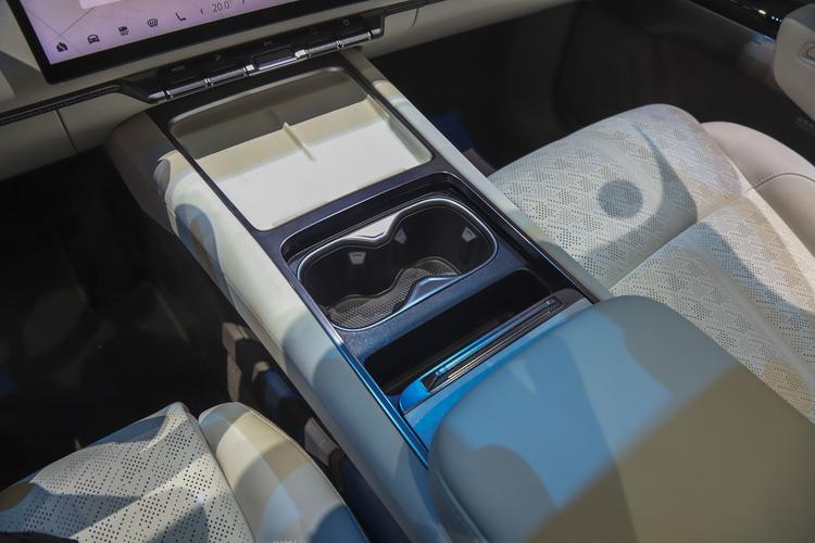 Фото машины 664