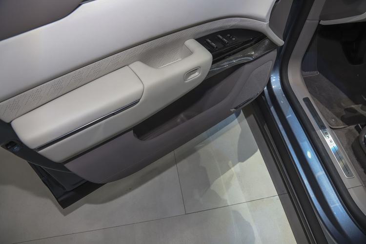 Фото машины 650